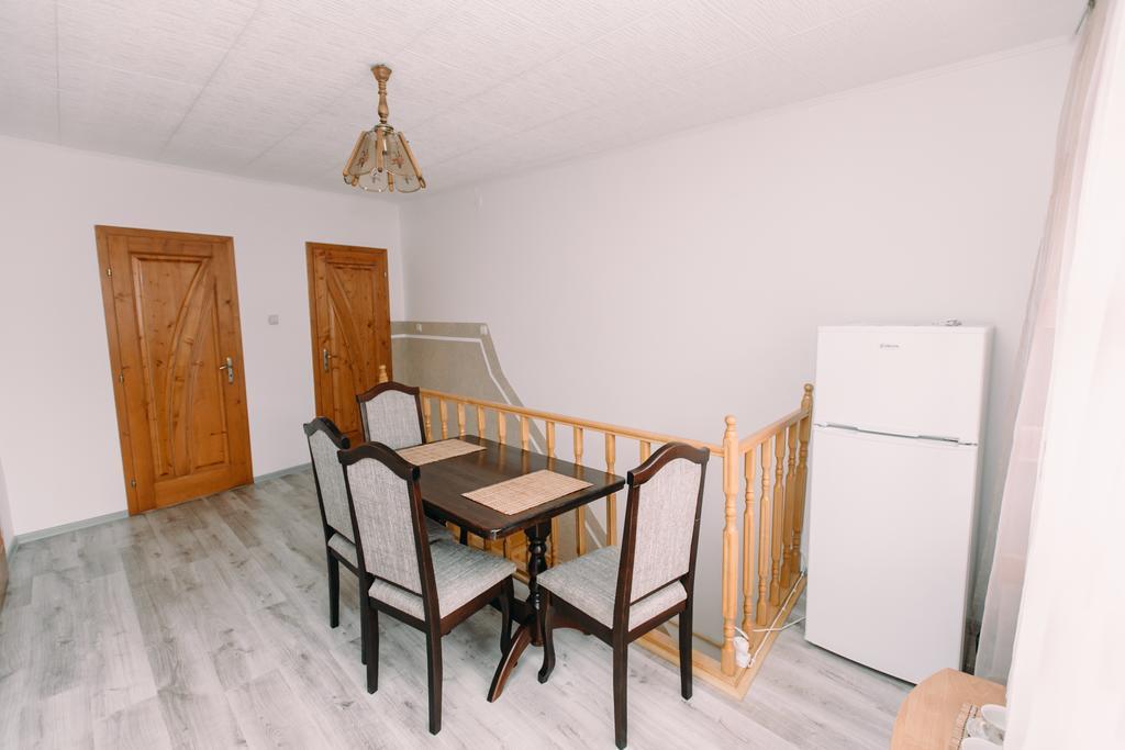 Apartments In Uzhgorod 部屋 写真